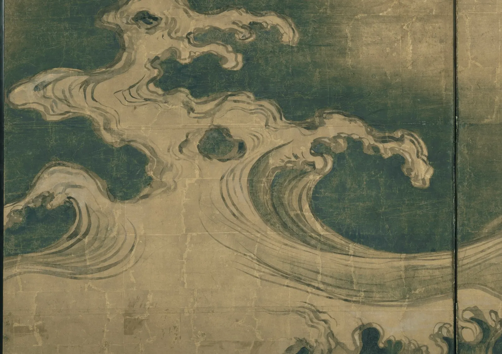 Detail of Rough Waves in the Metropolitan Museum: the fine lines inside each wave travel in tight parallel groups and hold their spacing right around the curl. The dark water is one flat wash, the foam is the ground left uncovered, and everything sits on gold leaf that has darkened with age into grey green.